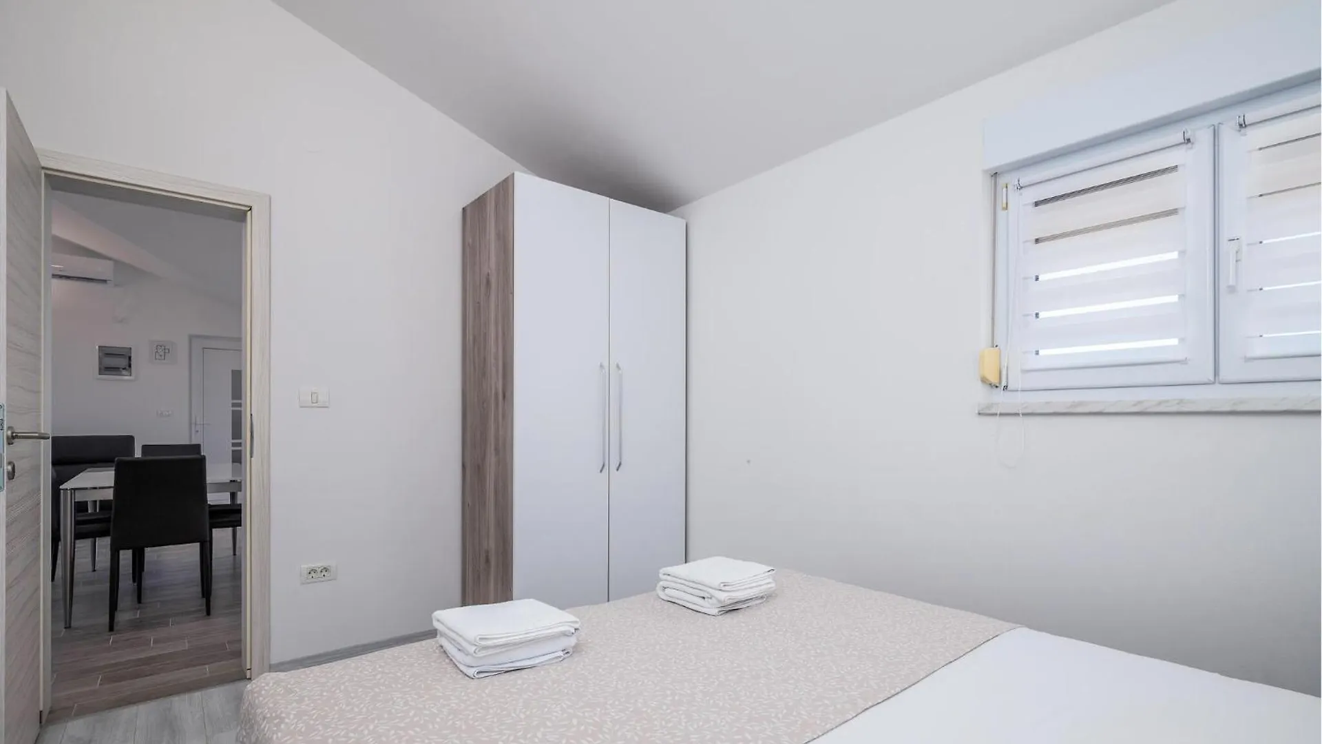 Beautiful Apartment In Valbandom With Wifi Valbandon 0*,  Hırvatistan
